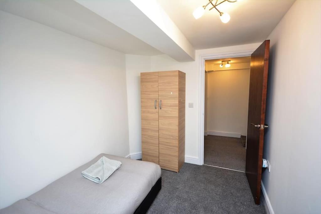 Lovely 4bedroom Appartamento *