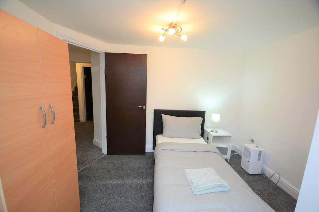 Lovely 4bedroom Appartamento Londra