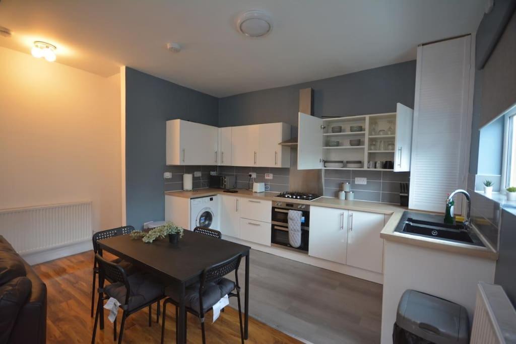 Lovely 4bedroom Londra