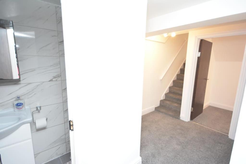 Lovely 4bedroom Appartamento