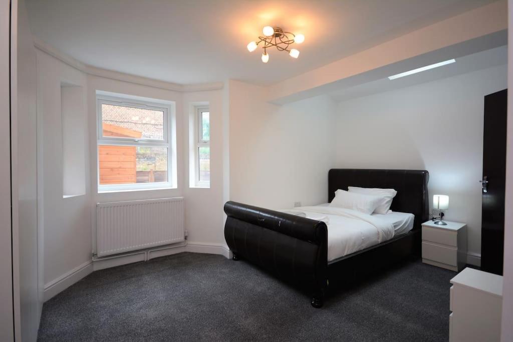 Lovely 4bedroom Londra